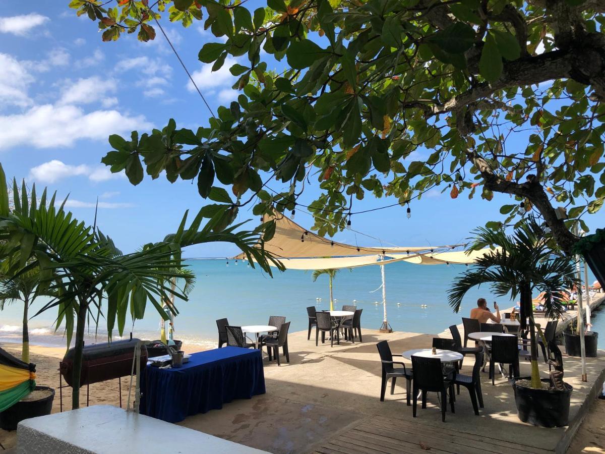 Kaz Kreol Beach Hotel オーチョ・リオス エクステリア 写真