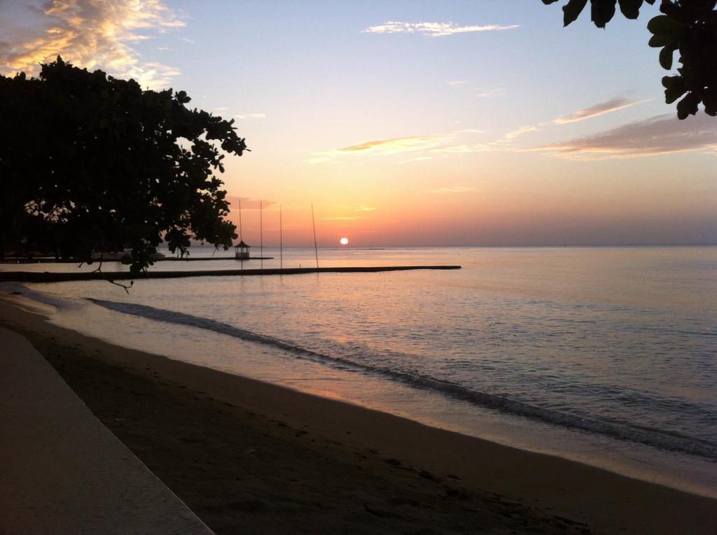 Kaz Kreol Beach Hotel オーチョ・リオス エクステリア 写真