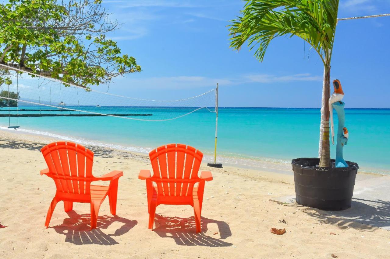 Kaz Kreol Beach Hotel オーチョ・リオス エクステリア 写真