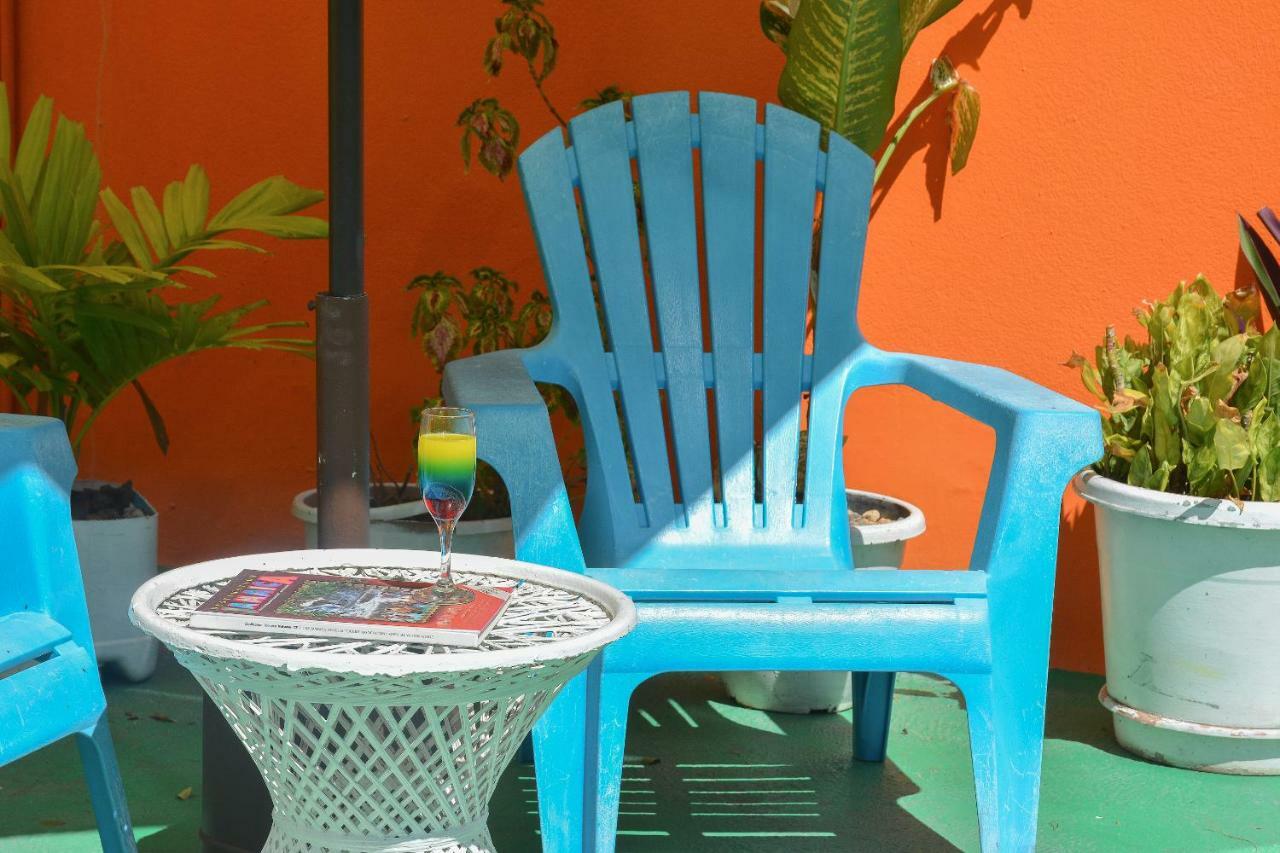 Kaz Kreol Beach Hotel オーチョ・リオス エクステリア 写真