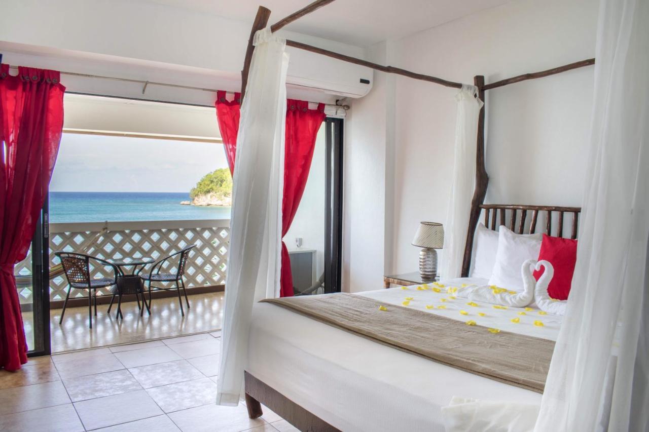 Kaz Kreol Beach Hotel オーチョ・リオス エクステリア 写真